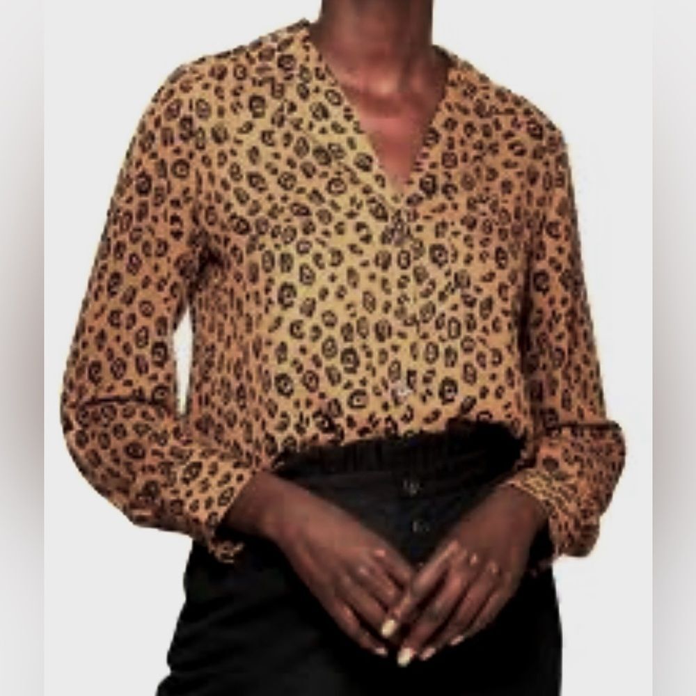 Who What Wear Women's Animal Print Long Sleeve Button Up Shirt Blouse Size M